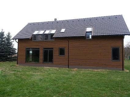 Dřevěný fasádní obklad - varianta 4 - zadní pohled