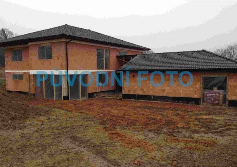 Původní stav - zezadu s terasou