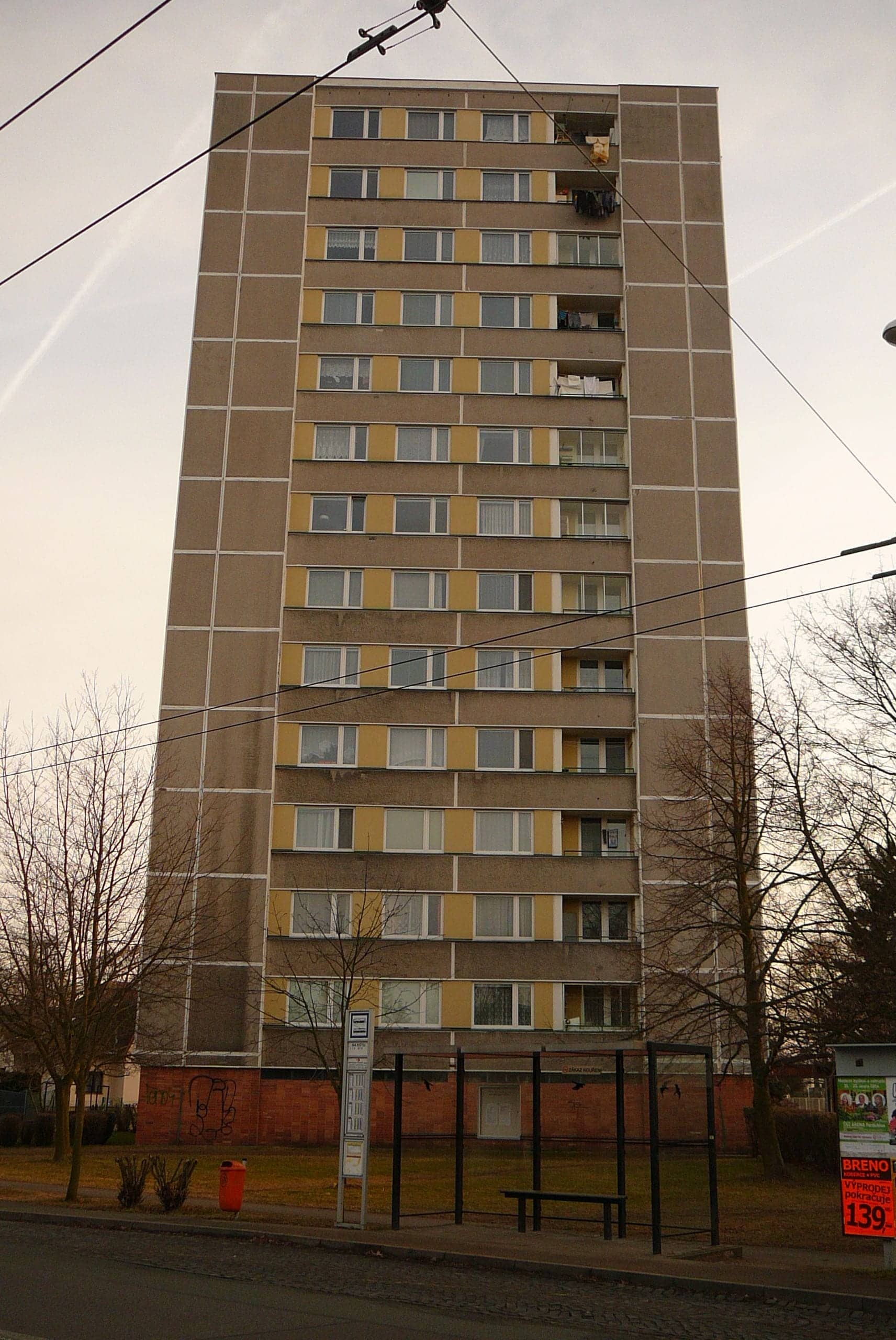 Panelový dům před návrhem fasády